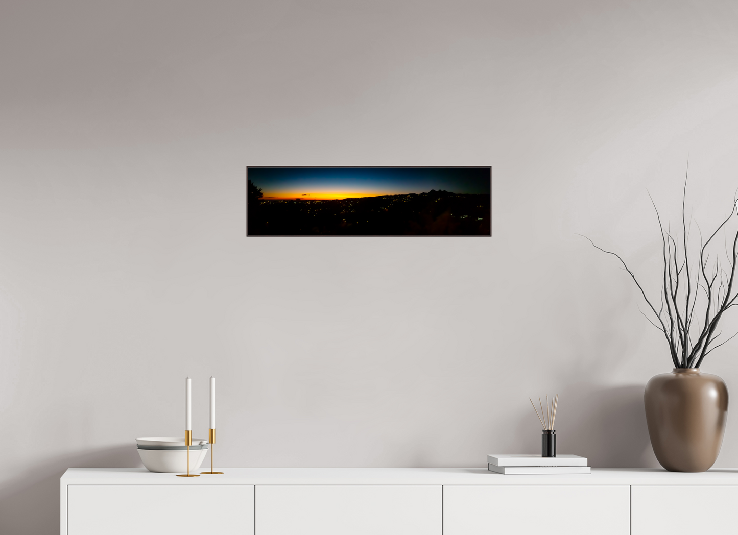 71,5 x 20 cm, ArtBox bois Aulne brun Grand panorama de nuit d'une ville illuminée au crépuscule