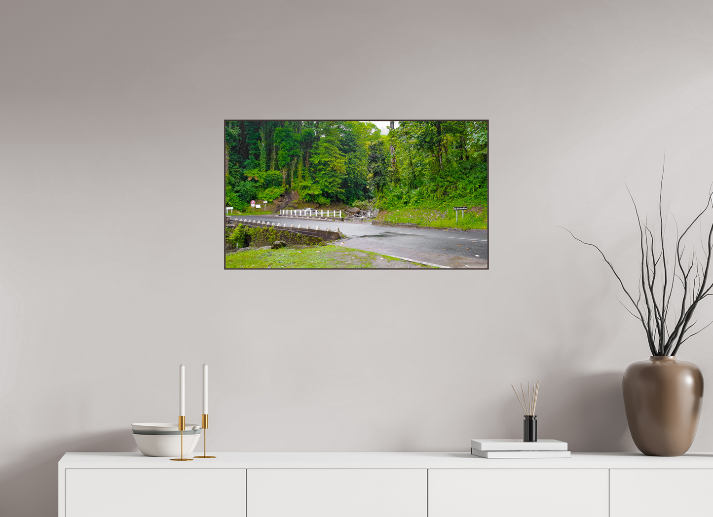 80 x 45 cm, ArtBox bois Aulne brun 16:9 Route et Petit Pont Traversant la Dense Forêt Tropicale