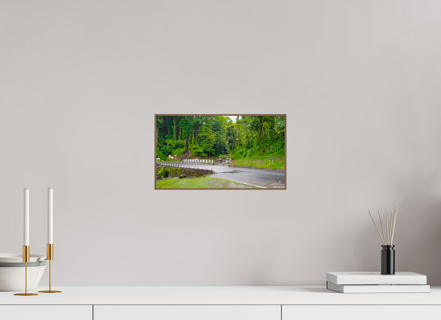 32 x 18 cm, 6. ArtBox bois Noyer Route et Petit Pont